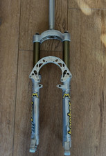 2000 Marzocchi Bomber z1 Coil fork 26