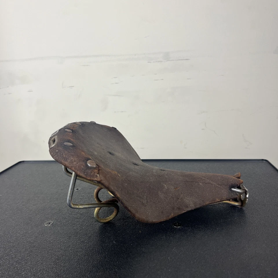 Sillín de cuero Brooks vintage - insignia, rieles cromados - para piezas o restauración Foto 4 de 4