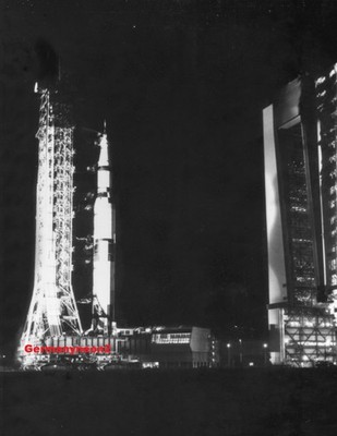 NASA, APOLLO 11, SATURN 5 ROCKET., 1969 10x8'' PHOTOGRAPH (E)