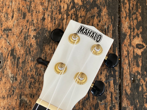 Mahalo MR1WT Rainbow Series Soprano Ukulele - Picture 3 of 5