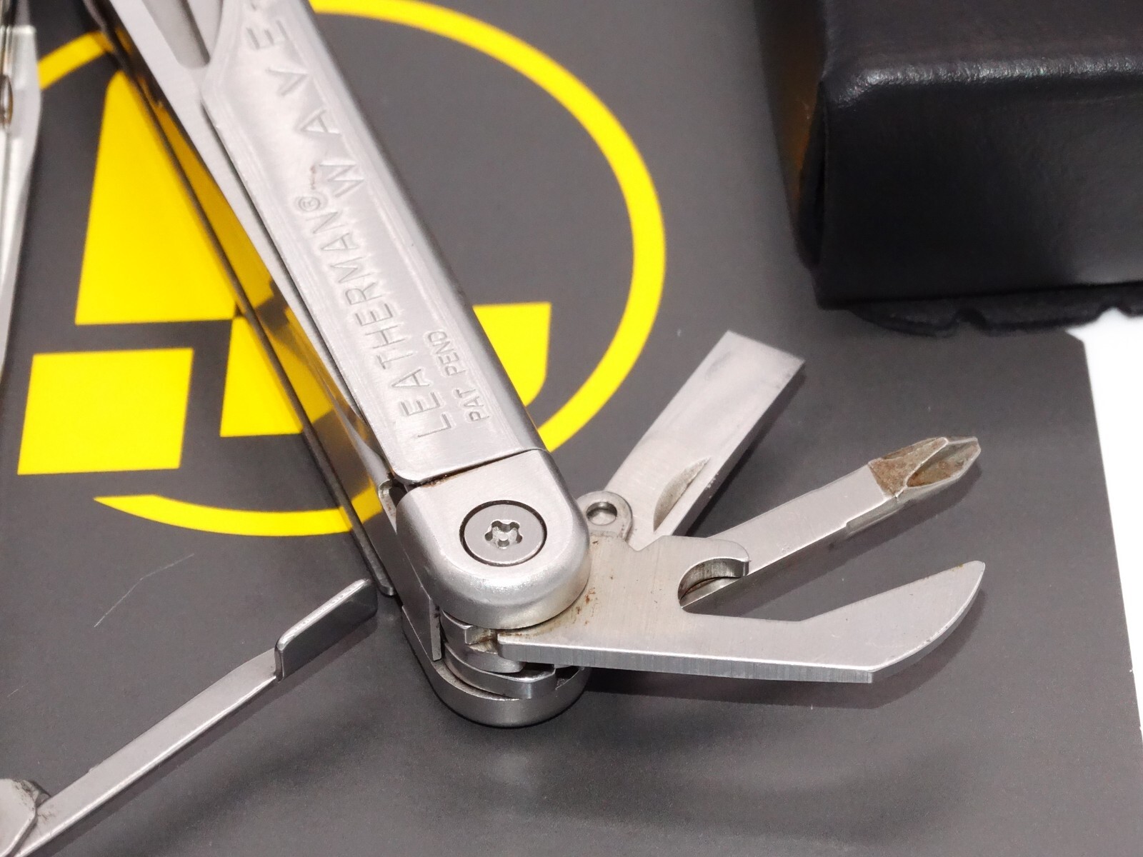 Leatherman WAVE EDC 2003 Retired in Excellent Condition with Leather