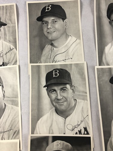 1940's Brooklyn Dodgers Team Photos (25), Reese, Herman, Durocher w/ Envelope - Picture 14 of 19
