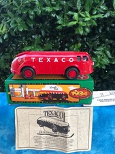 TEXACO 1934 DIAMOND T DOODLE BUG TANKER BANK DIE CAST NEW IN ORIGINAL BOX B195
