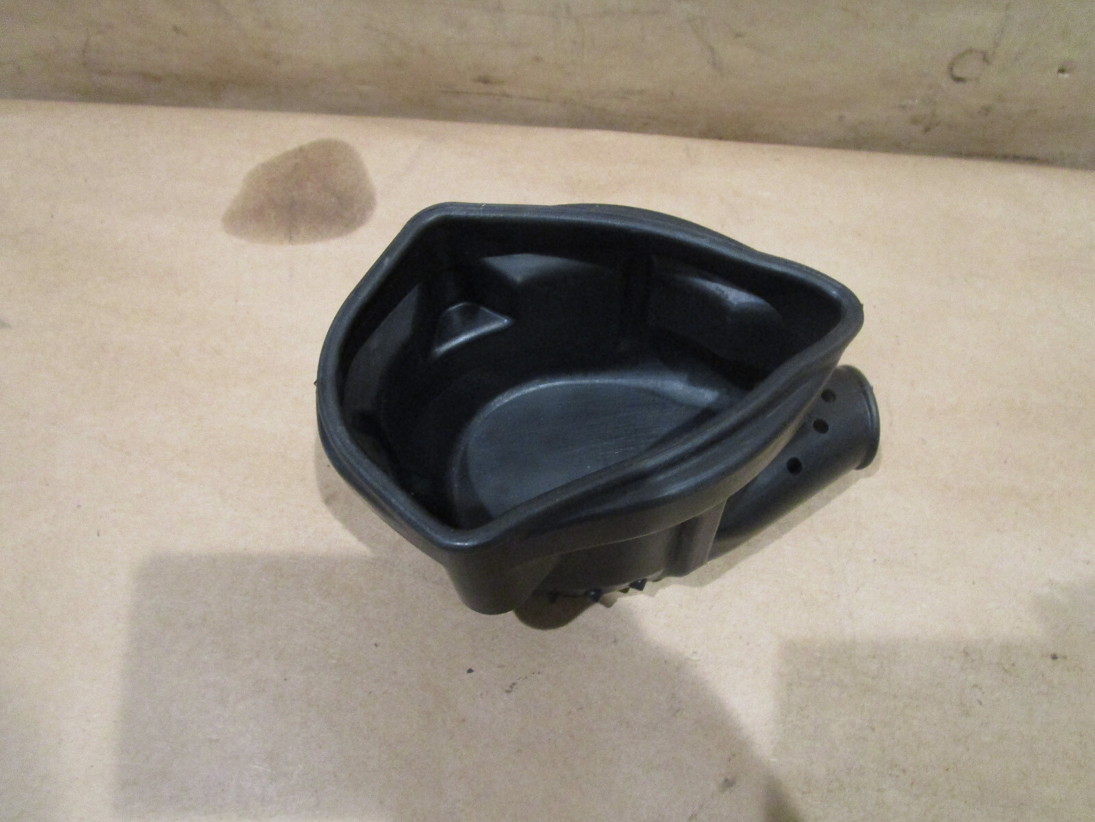 Ferrari 308 QV,328,Mondial - Distributor Cover Boot P/N 118889