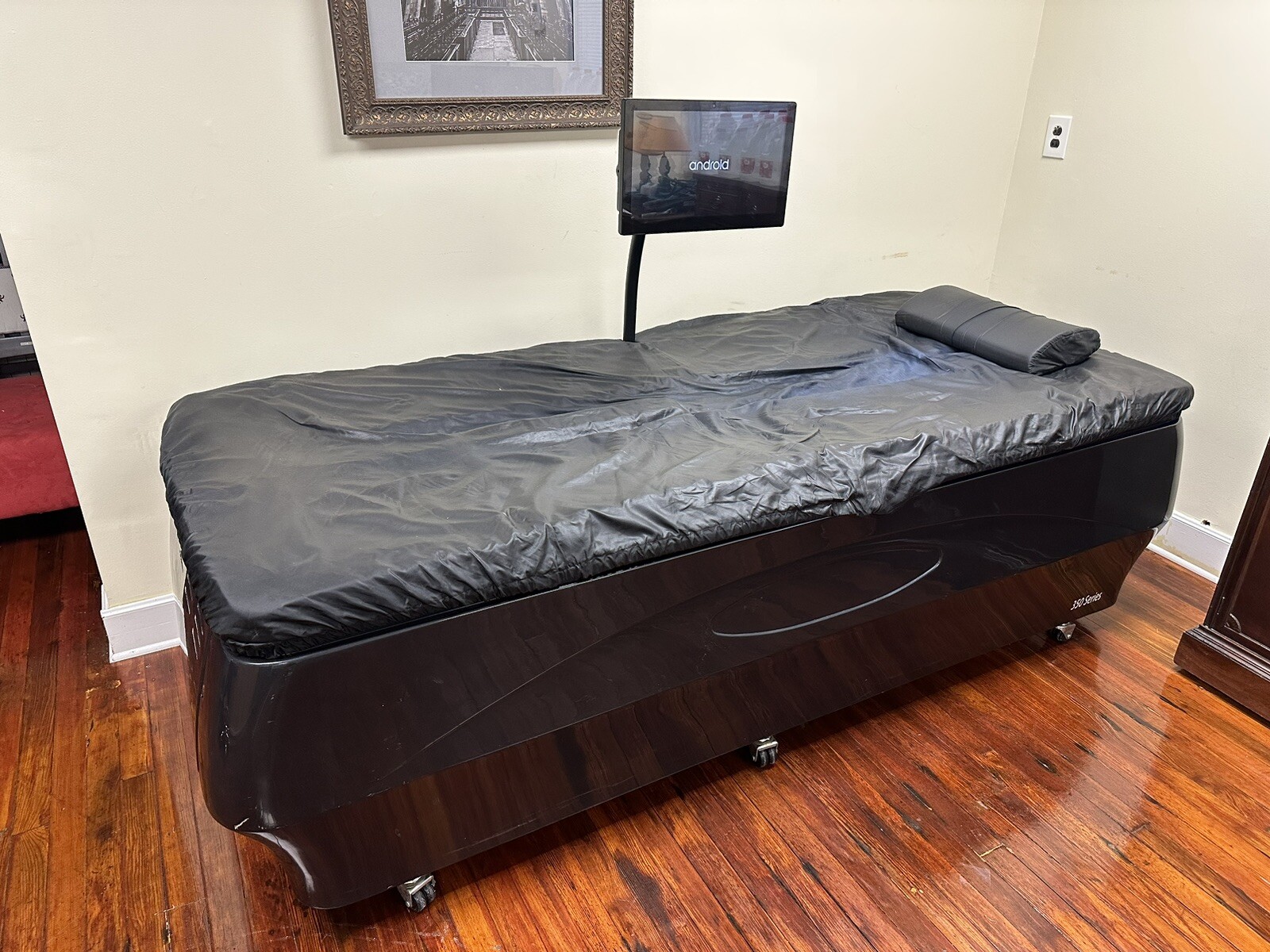 Hydromassage 350 Series Refurbished Massage Water Jet Bed Tanning Gym