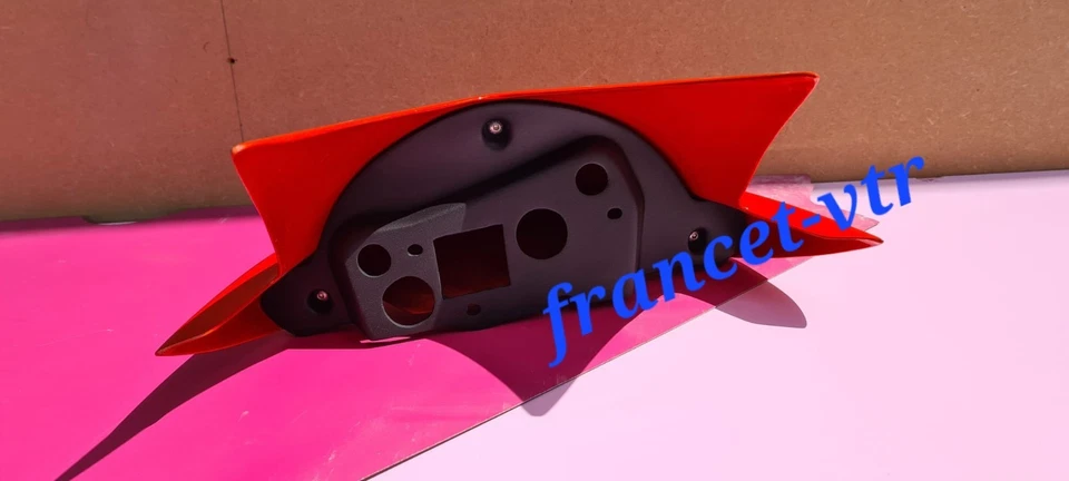 TRIUMPH STREET TRIPLE 1050 (05-10) CUPOLINO CON PIASTRA INTERNA STRUMENTAZIONE - Immagine 4 di 4