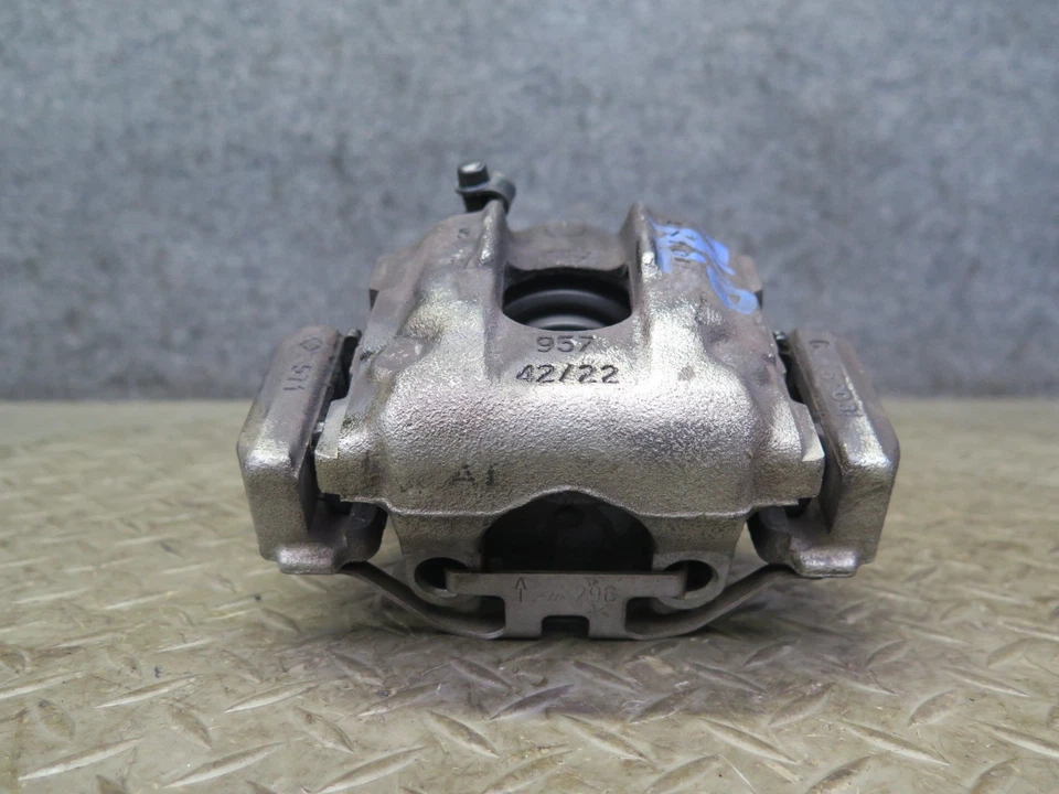 01-06 BMW E46 330i 330Ci RWD SET OF 2 REAR LEFT & RIGHT BRAKE CALIPER OEM - Image 4 of 4