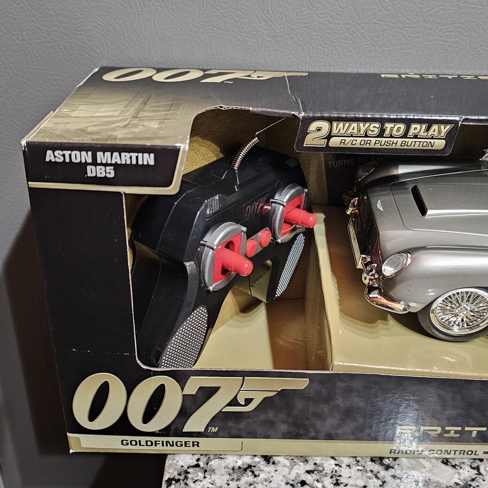 NOS NIB 007 Aston Martin DB5 Goldfinger British Secret Service RC - 2012 - Image 2 of 4
