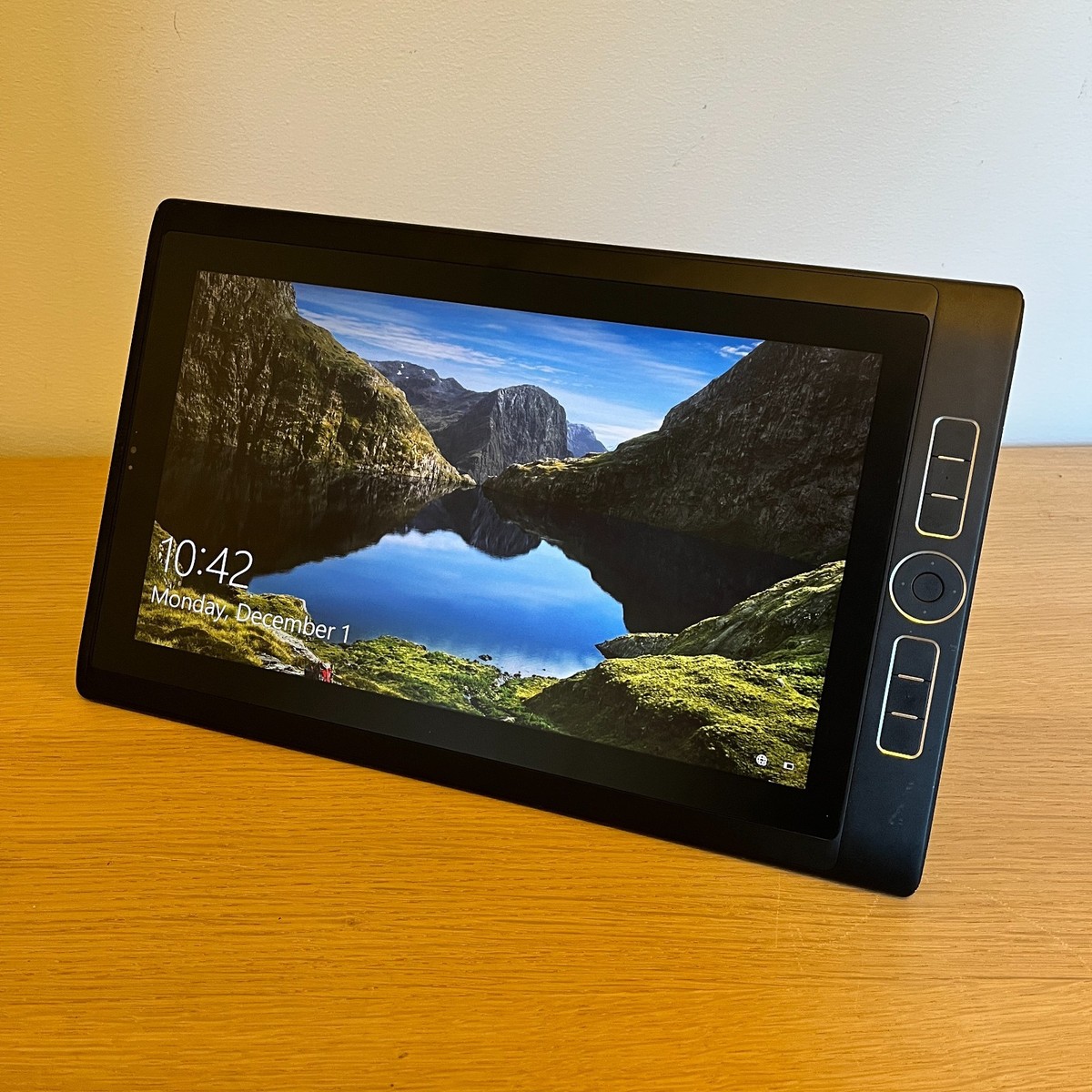 Wacom MobileStudio Pro 13 PC Wireless Graphics Tablet | eBay