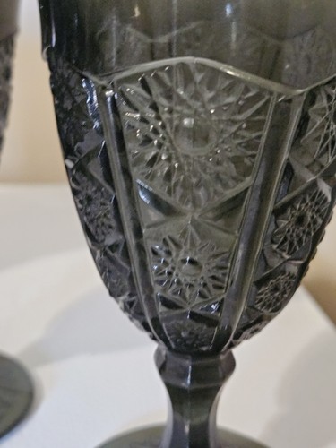 Tiara Indiana Glass Smoke Gray Monarch Paneled Daisy Pitcher & 4 Goblet Set - Picture 10 of 12