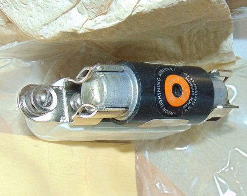 RARO NOS NUOVO CON SCATOLA FULMINE F36091-1 * Spazio denti sega ausiliario * NEON JFD USA - Foto 5 di 5