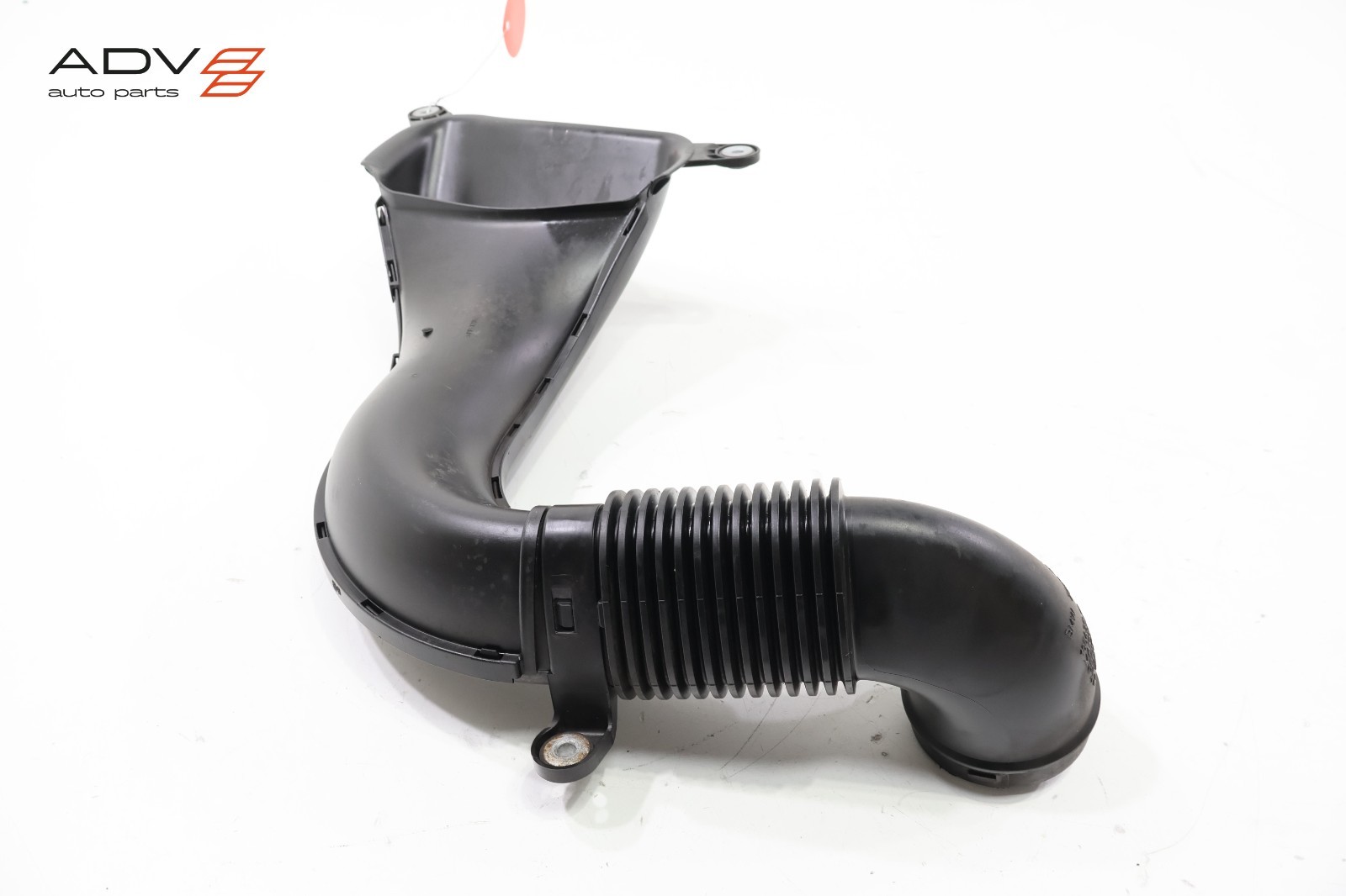 2014 - 2020 BMW i8 I12 AIR CLEANER AIR INTAKE DUCT TUBE HOSE OEM