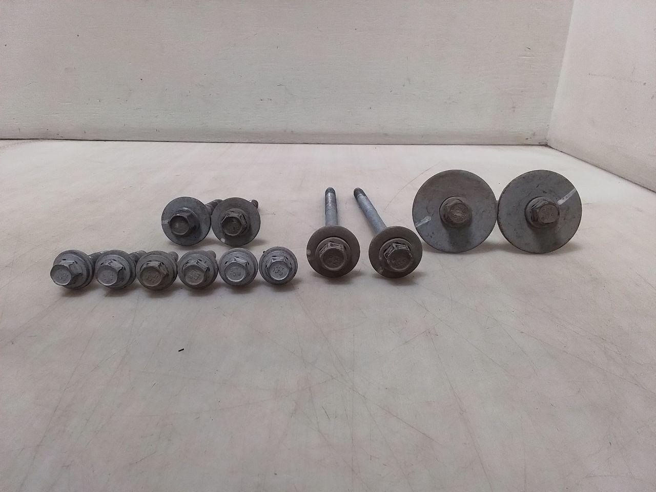 Jeep JT Gladiator OEM Body Mounting Bolts Set with Nuts 2020 2021-2024 155799