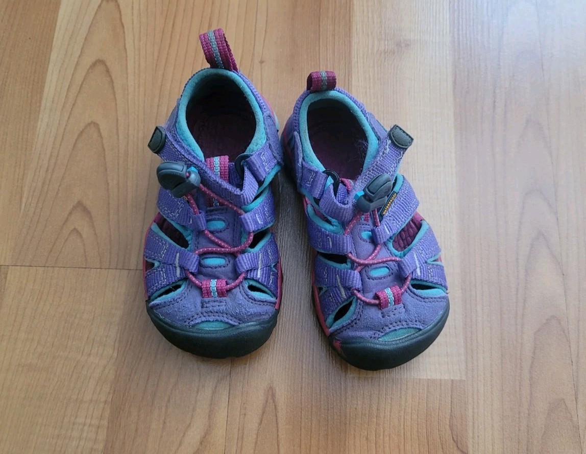 Sandali Keen impermeabili scarpe da acqua ragazze taglia US 8 EUR 24 scarpe da trekking viola