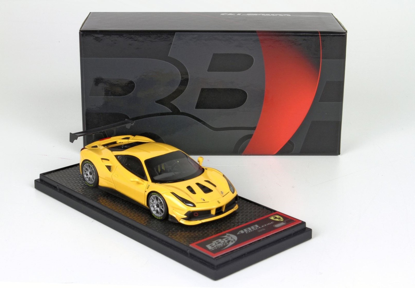Ferrari 488 Challenge 2016 jaune BBRC197C voiture de sport miniature BBR 1/43
