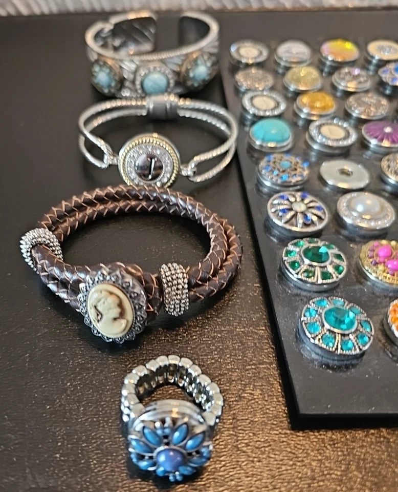 Lot of GINGER SNAP Jewelry - 4 Bracelets, Ring & 62 Snaps 17 Small 45 Large - Image 2 of 4