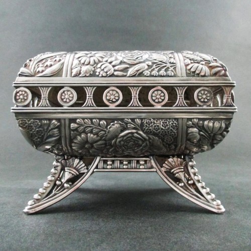JEWELRY BOX - Antique PAIRPOINT Quad Silver - Repousse Flowers, Openwork, BIRDS! - Picture 5 of 17