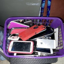 Apple Samsung Mixed Lot Cell Phones  Accessories for iPhone  Samsung Devices