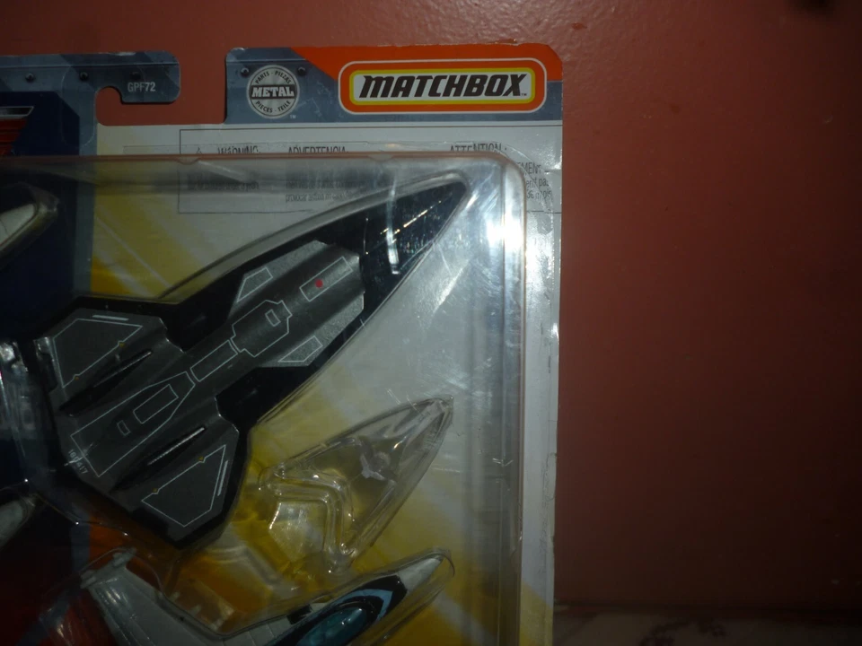 MATCHBOX TOP GUN MAVERICK PLANES 1986 LEGENDS PAST & PRESENT NEW MOSC - Image 4 of 4