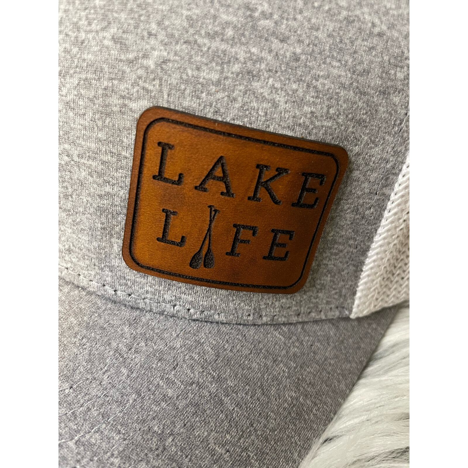 Cappello da camionista donna Lake Life flex fit senza supporto pony toppa in pelle