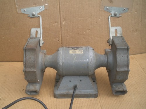 Vintage Rockwell 1/3 HP bench grinder Model 1049 - Picture 12 of 17