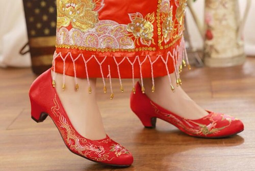 Women Red Chinese Wedding Shoes 