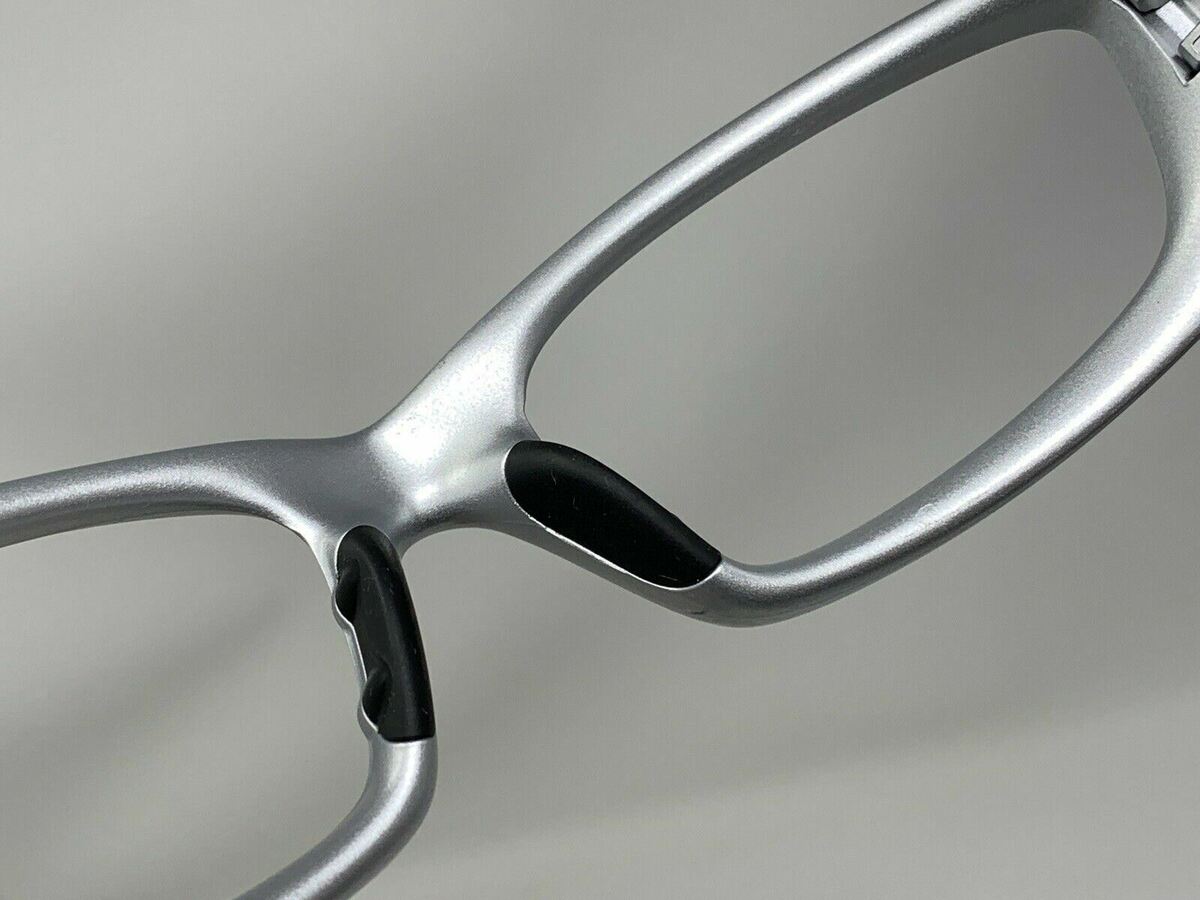 OAKLEY STRAIGHT JACKET 2.0 SUNGLASSES FRAME ONLY 04-331 NO OAKLEY STRAIGHT JACKET 2.0 SUNGLASSES FRAME ONLY 04-331 NO