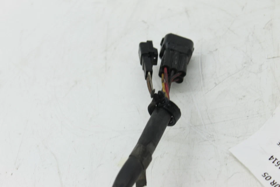 04-05 Interruptor de manija clip derecho Kawasaki Ninja Zx10r 46091-0040 Foto 3 de 4