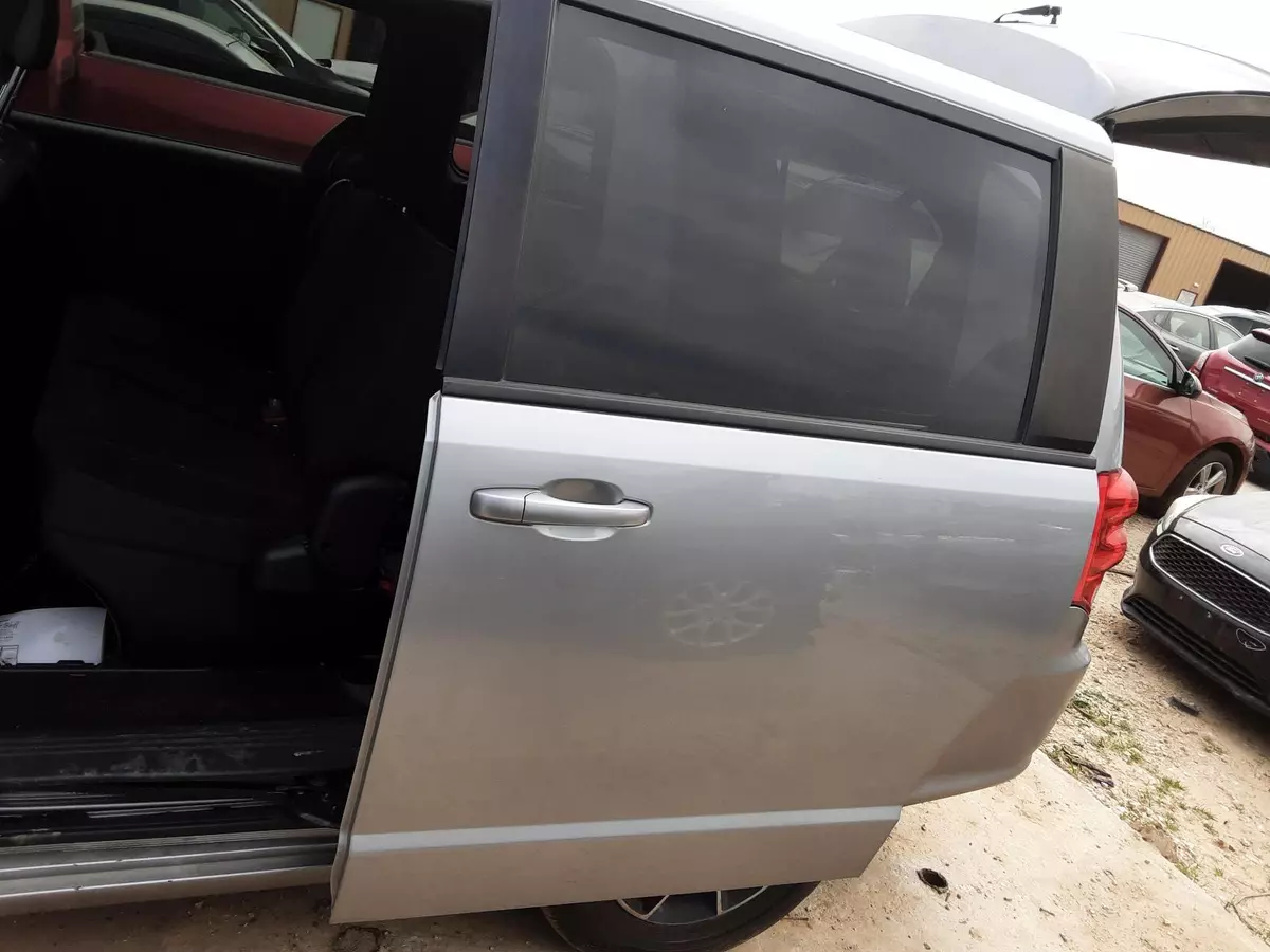 2018 dodge caravan passenger van sales