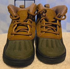 Nike ACG Woodside 2 Unisex Kids Ankle Lace-Up Bootie Brown/Olive/Black US 8