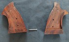 FACTORY SMITH &WESSON N FRAME REVOLVER GRIPS CHECKERED PISTOL MATCHING PAIR — photo 3