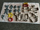 VINTAGE LOT OF OLD AND NEW COOKIE CUTTERS 21 IN ALL — photo 1