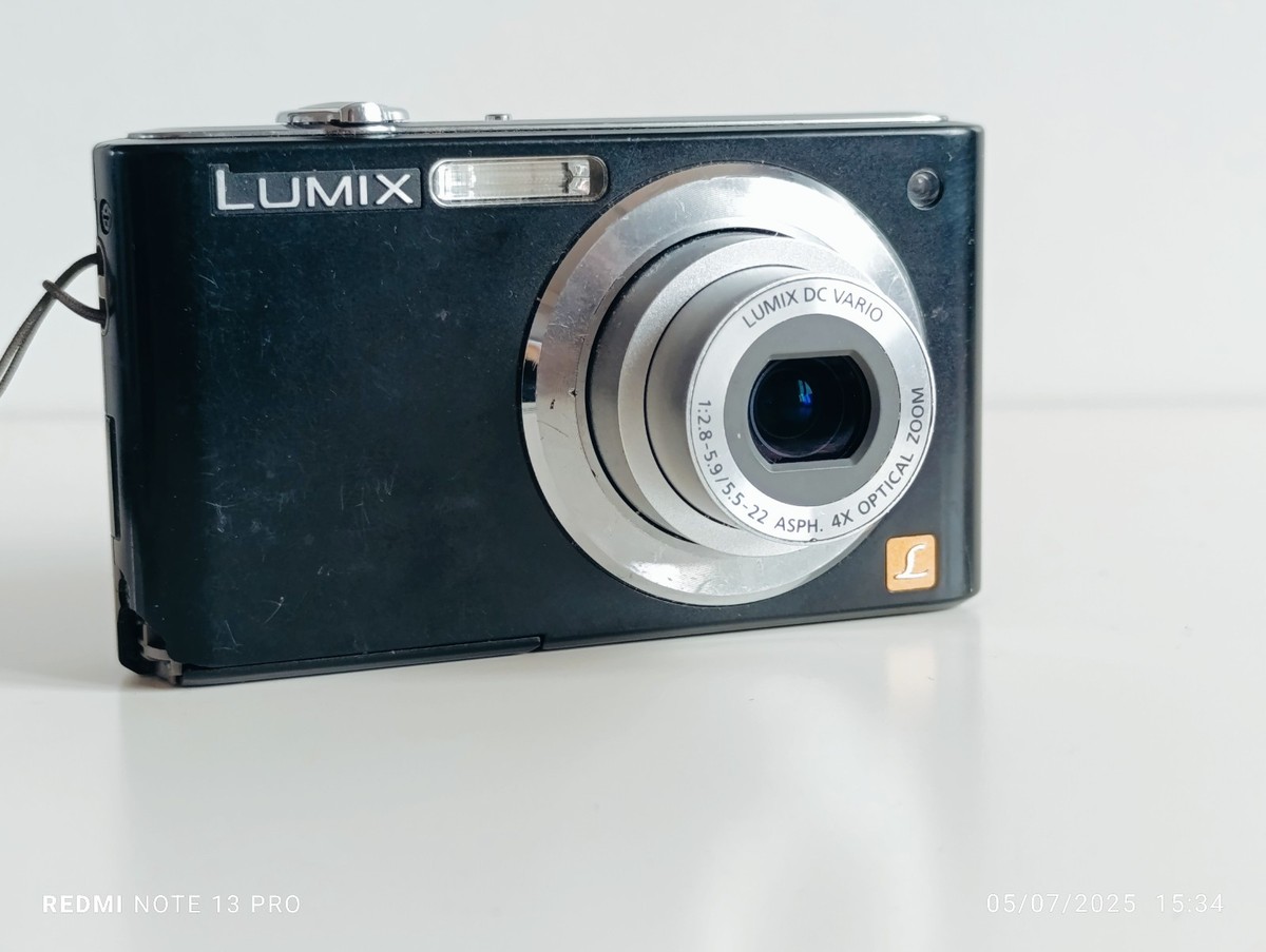 Panasonic LUMIX DMC-FS4, Digital Camera 10 Megapixels | eBay