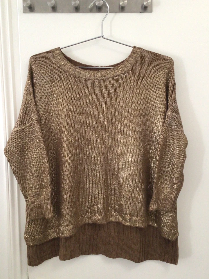 Club Monaco Metallic Gold Top - Photo 1/4