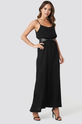 NA-KD Damen Kleid Cami Maxi Kleid Schwarz, XS
