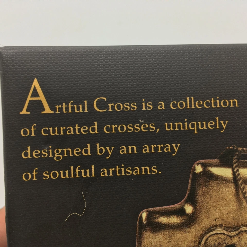 Figura Cruz Artística Coleccionable Piedra Resina Verde Tribal Agradecida 5 x 4 Foto 4 de 4