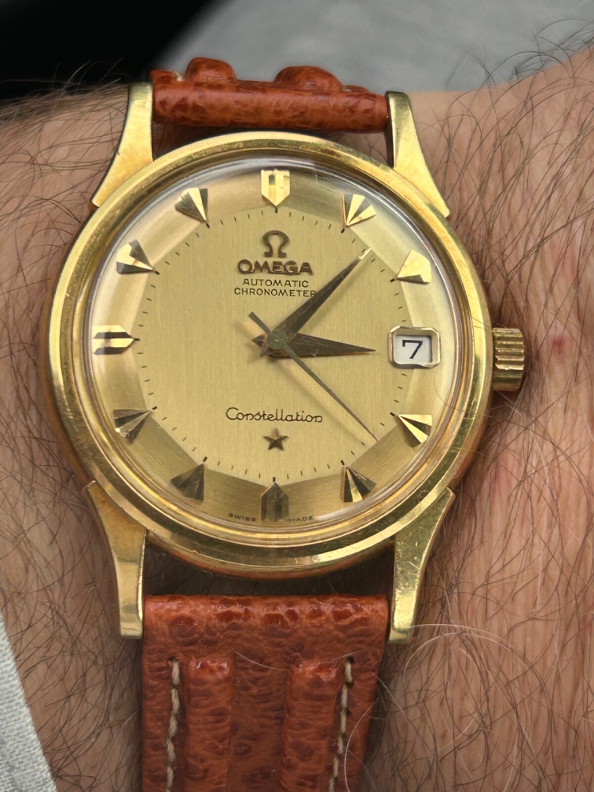 Vintage Omega Constellation Pie Pan, 18K Solid Gold 34mm Watch-Mint image 2