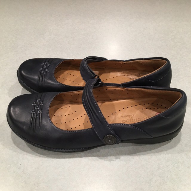 clarks unstructured mary jane shoes