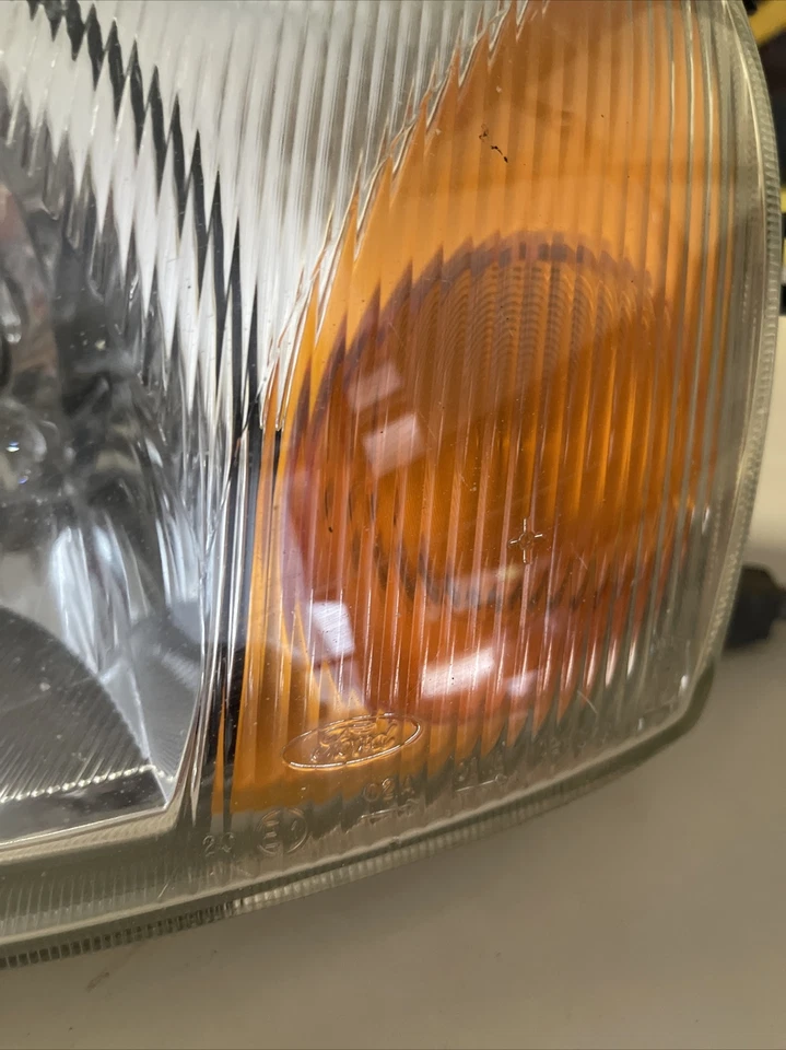 Ford Fiesta JAS JBS original Scheinwerfer links A0301173301 YS6113006EC - Bild 4 von 4