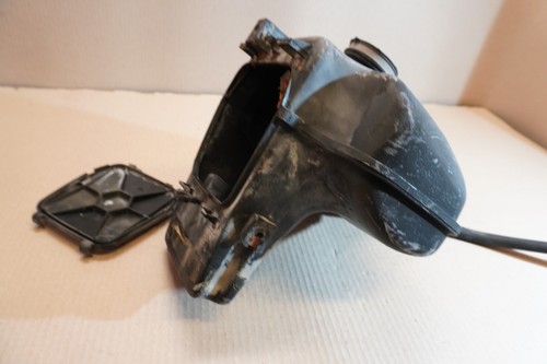 Suzuki DR125 S DR 125 1989 SF43B MODEL airbox airfilter intake - Picture 15 of 15