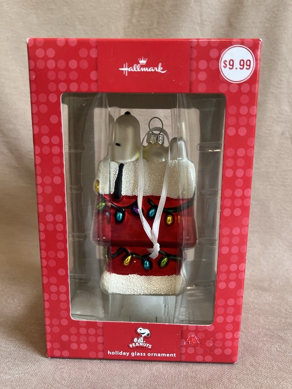 Peanuts Christmas Glass Ornament Snoopy Laying On Doghouse Hallmark With Box