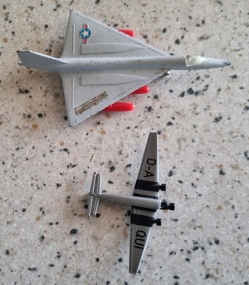 Flugzeugmodell Hustler B-58 Herpa 1:500 & Propellermaschine