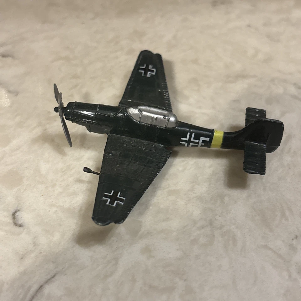 Avión JUNKERS JU-87 A101 DYNA-FLITES verde Foto 3 de 4