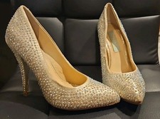 Betsey Johnson SB Shine Champagne Rhinestone Heels Sz 7 Sparkle Princess