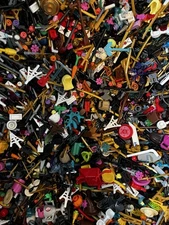 LEGO Minifigure Accessories Lot 100 Parts Read Description 