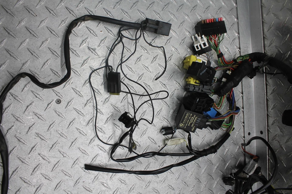 2004 BMW R1150GS ADVENTURE ABS MAIN ENGINE WIRING HARNESS MOTOR WIRE LOOM - Image 2 of 4