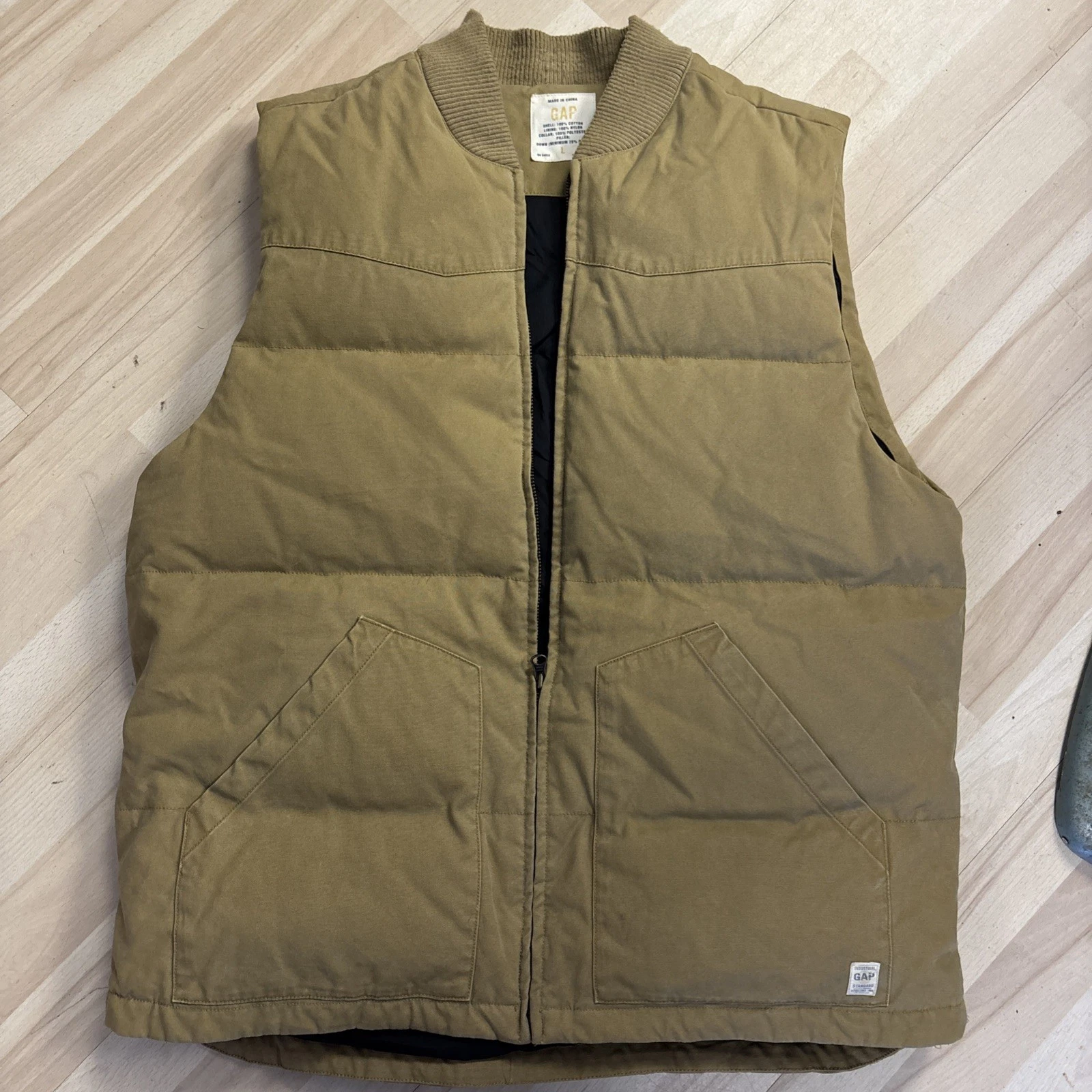 GAP Trucker Vest Mens L Tan Brown Canvas Premium Down Fill Workwear Outdoor