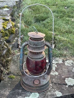 Vintage Blue Dietz Little Wizard Railroad Oil Lantern NY USA Red Glass Globe