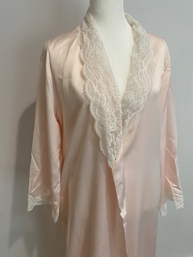 Vintage Bert Yerlin For Iris Medium Robe Pink Satin Lace Long Sleeve Floor - Picture 3 of 9