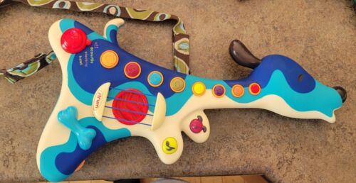 B. Woofer Hound Dog Guitar Battat Toys Strum B Dog Musical Learning Toy w/ strap - Picture 1 of 6